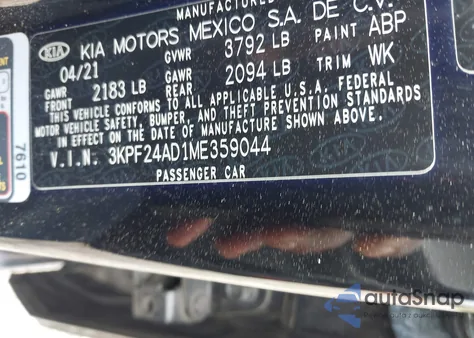 2021 Kia Forte Lxs z USA, uszkodzony, nr VIN 3KPF24AD1ME359044